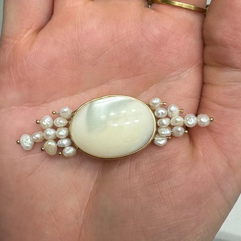 1981 Vintage Donna Chambers Oval Mother of Pearl Pin, 14k Gold